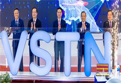 Khánh thành tuyến cáp quang quốc tế đầu tiên do doanh nghiệp Việt Nam làm chủ đầu tư