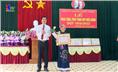 Đảng bộ phường Trưng Vương trao tặng, truy tặng Huy hiệu Đảng đợt 19/05/2022.