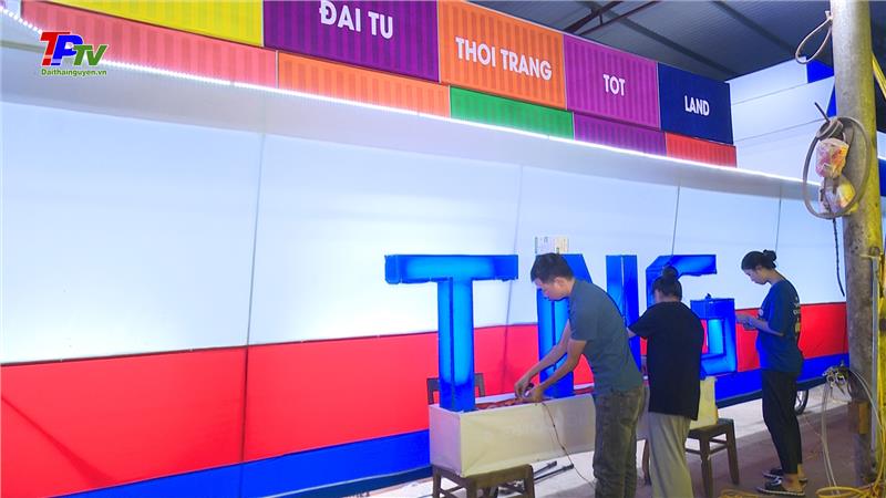 Công ty CP Đầu tư và Thương mại TNG Thái Nguyên: Tích cực thực hiện mô hình đèn Trung thu.