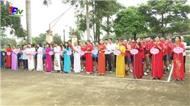 Trên 200 vận động viên tham gia giải bóng chuyền hơi xã Cao Ngạn.