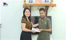 UBND thành phố Thái Nguyên hỗ trợ gia đình có hoàn cảnh khó khăn ở xã Phúc Xuân.