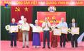 Đảng bộ phường Tân Thịnh trao Huy hiệu Đảng đợt 2/9/2023.