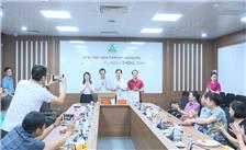 Lãnh đạo thành phố chia sẻ thông tin về chuyển đổi số với đoàn công tác huyện Yên Bình tỉnh Yên Bái