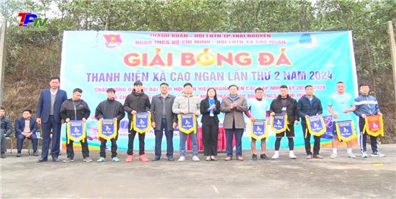 Giải bóng đá xã Cao Ngạn năm 2024.
