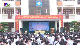 Tăng cường tuyên truyền giáo dục pháp luật về an toàn giao thông tại các nhà trường.