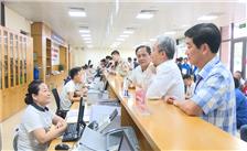 Bộ Tư Pháp nắm bắt công tác giải quyết TTHC trong lĩnh vực Tư pháp tại Trung tâm phục vụ Hành chính công phường Phan Đình Phùng.