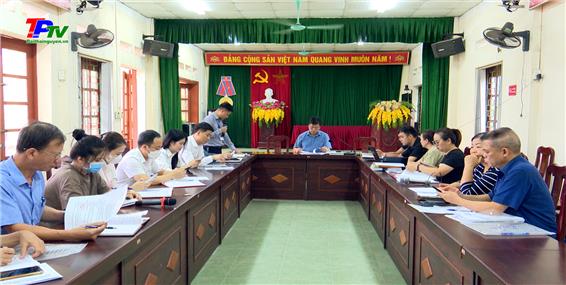 Hội nghị vận động, thuyết phục, đối thoại với bà Bùi Thị Dung, tổ dân phố số 8, phường Chùa Hang