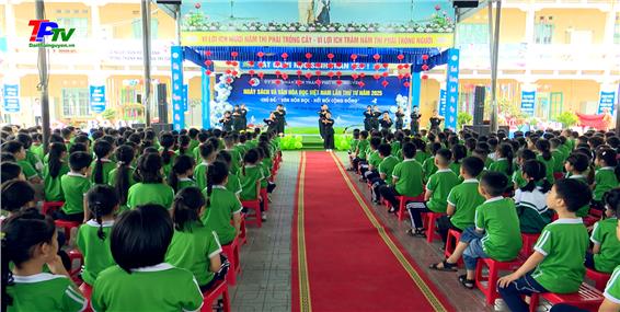 Sôi nổi Ngày Sách và Văn hóa đọc Việt Nam lần thứ tư TP Thái Nguyên năm 2025.