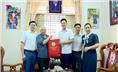 Lãnh đạo TP Thái Nguyên: Thăm, tặng quà cựu chiến binh tham gia Chiến dịch Hồ Chí Minh.