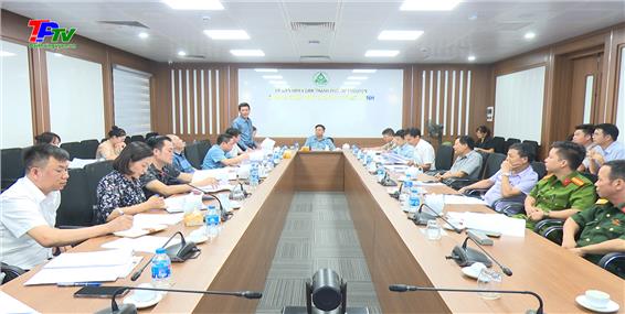 Họp bàn phương án cưỡng chế thu hồi đất thực hiện dự án khu đô thị số 1 xã Huống Thượng.