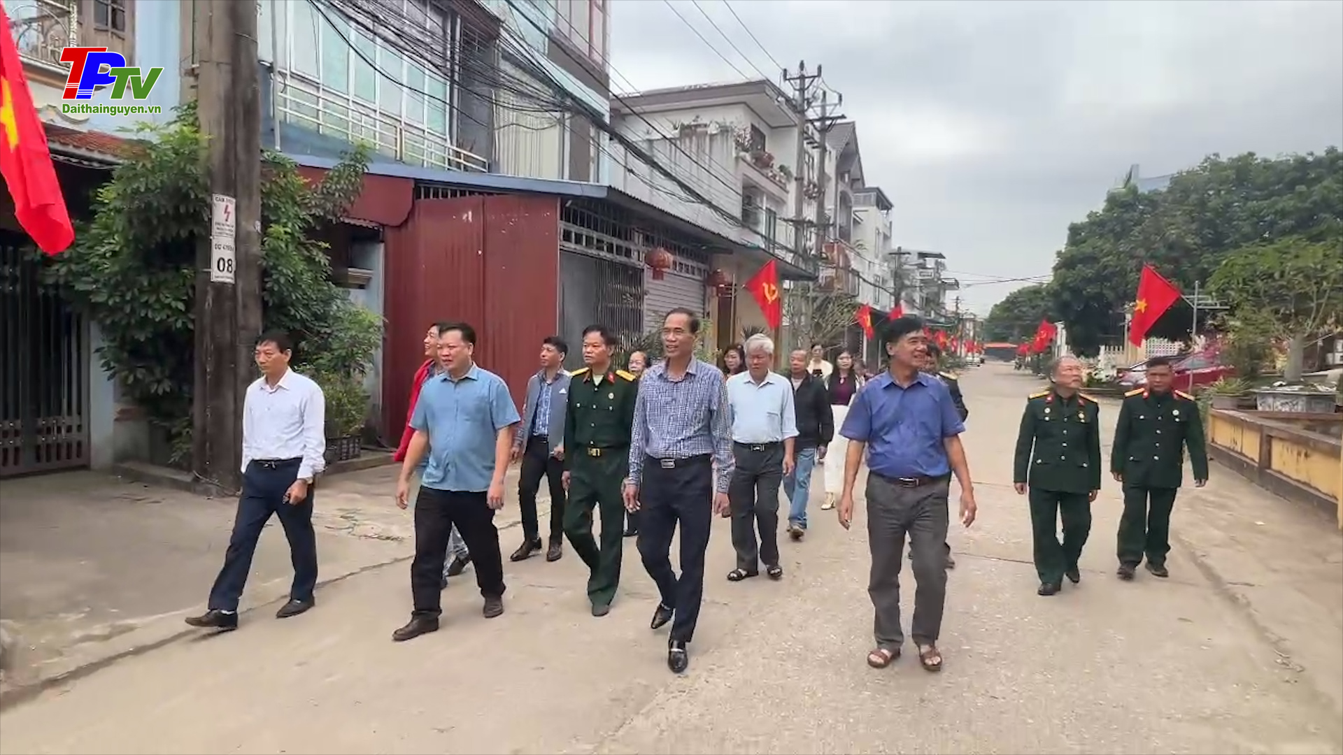 Công tác chuẩn bị Đại hội điểm của Chi bộ tổ dân phố 4 phường Quang Vinh.