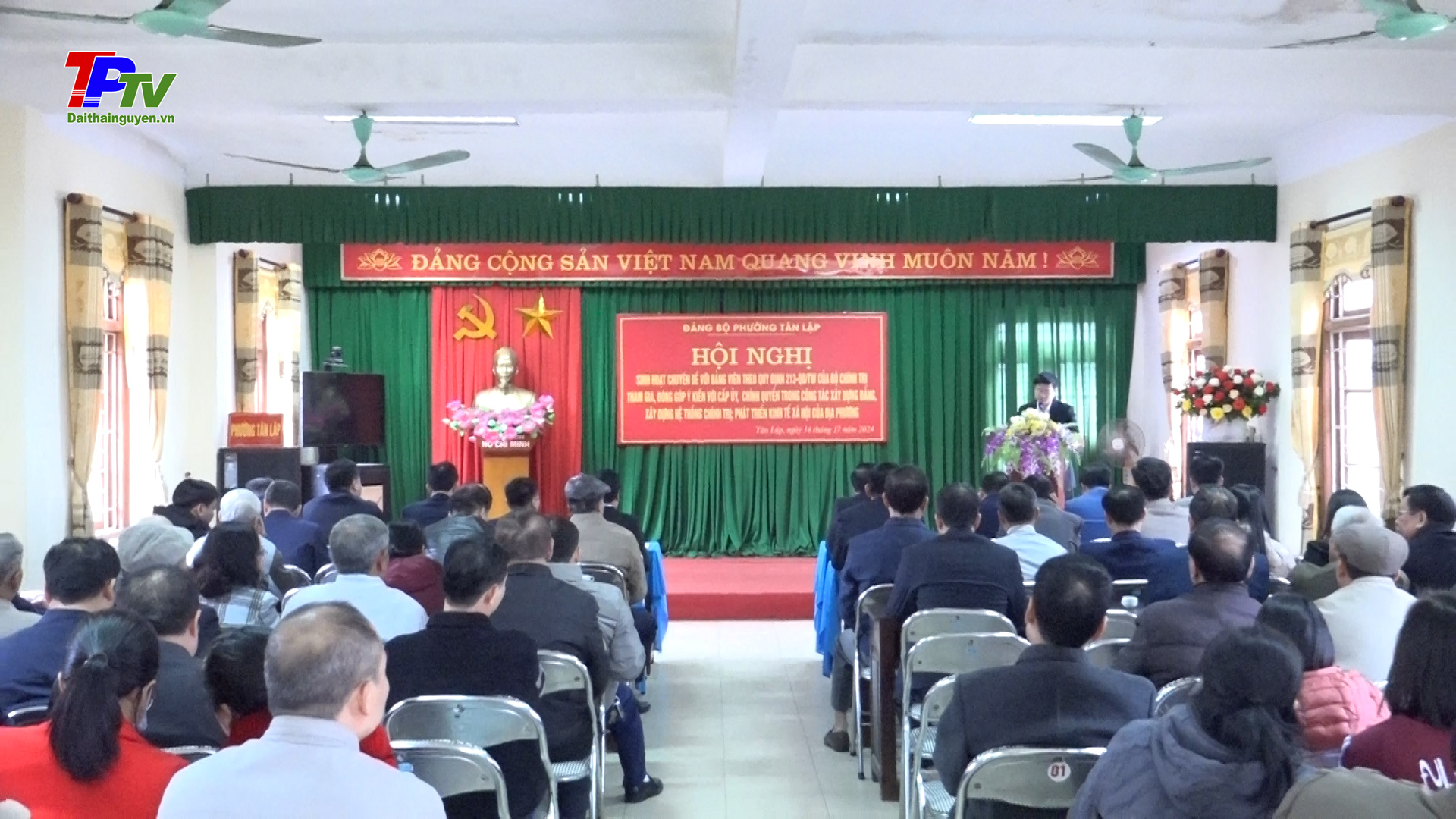 Đảng ủy phường Tân Lập tổ chức sinh hoạt chuyên đề với đảng viên sinh hoạt theo Quy định 213 của Bộ chính trị.
