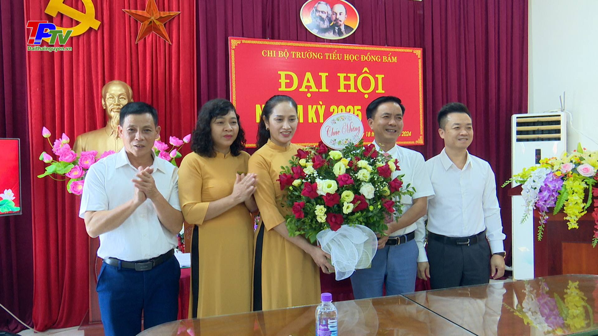 Đại hội Chi bộ trường Tiểu học Đồng Bẩm nhiệm kỳ 2025 - 2027.