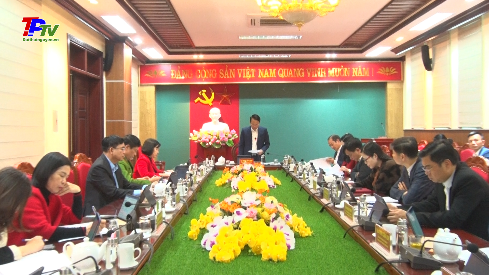 Góp ý vào dự thảo Báo cáo chính trị trình Đại hội đại biểu Đảng bộ thành phố lần thứ XIX, nhiệm kỳ 2025-2030