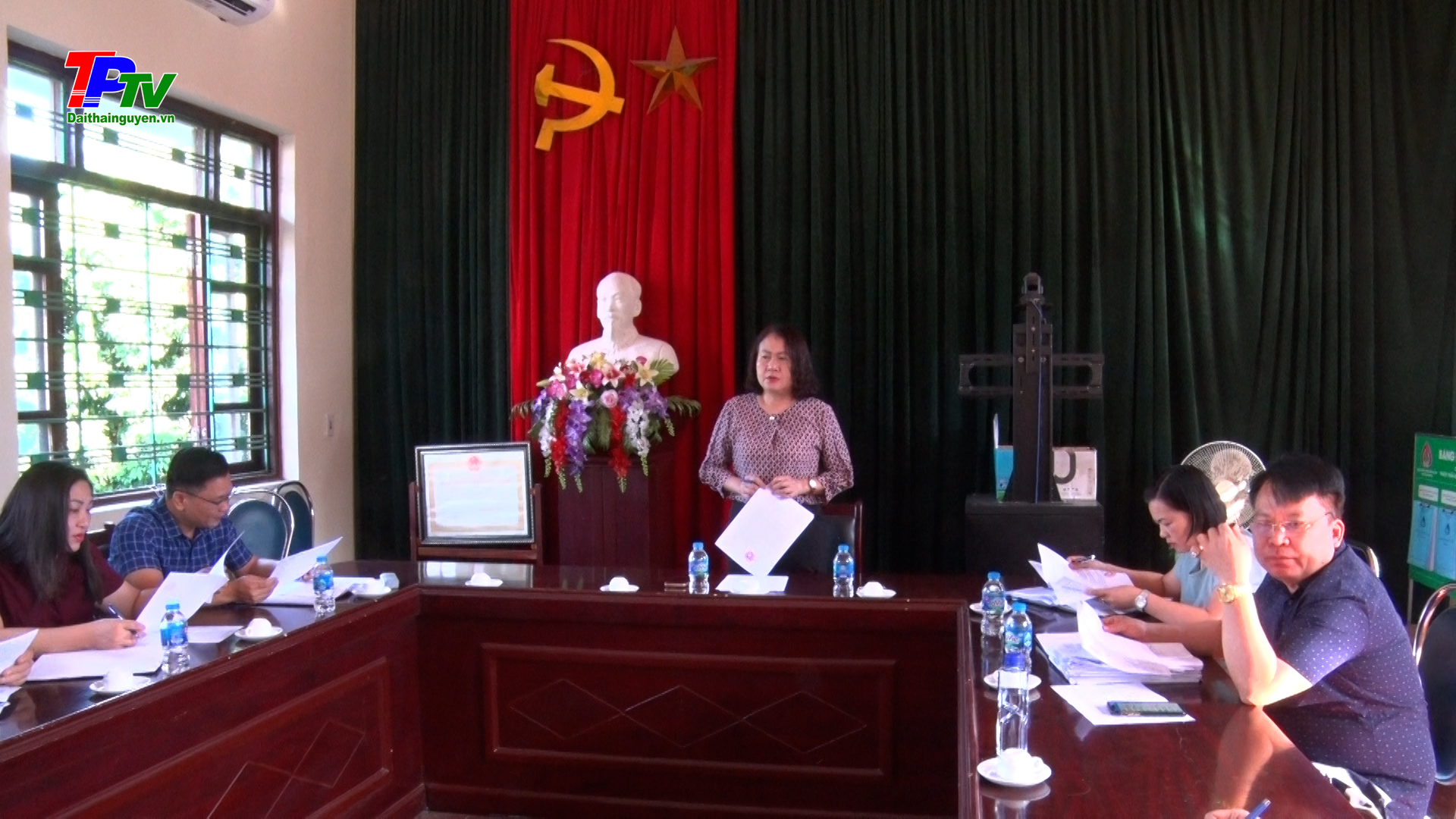 Khảo sát việc thực hiện dự toán thu ngân sách nhà nước năm 2024 tại phường Cam Giá.