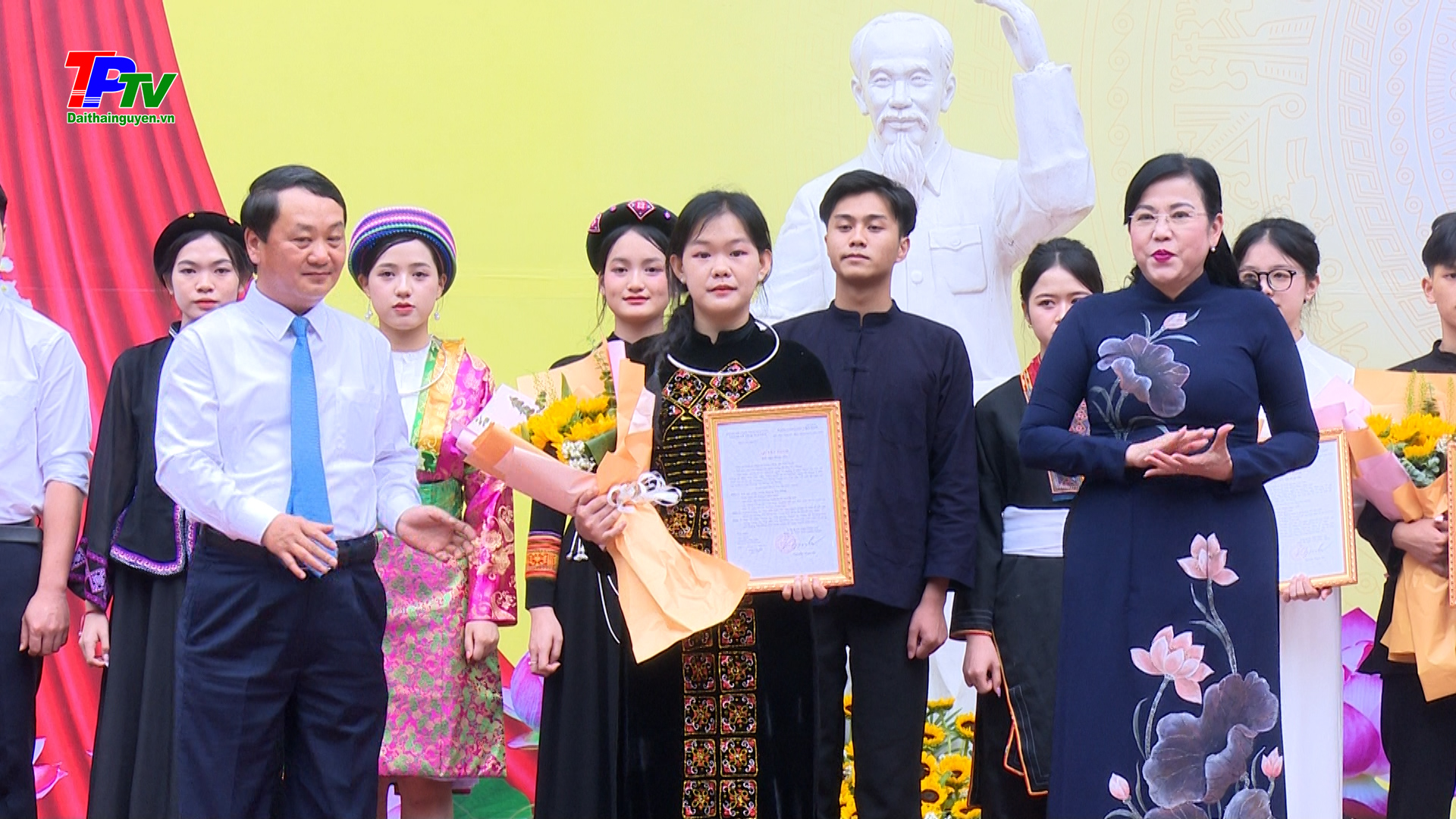 Nhân lên những 