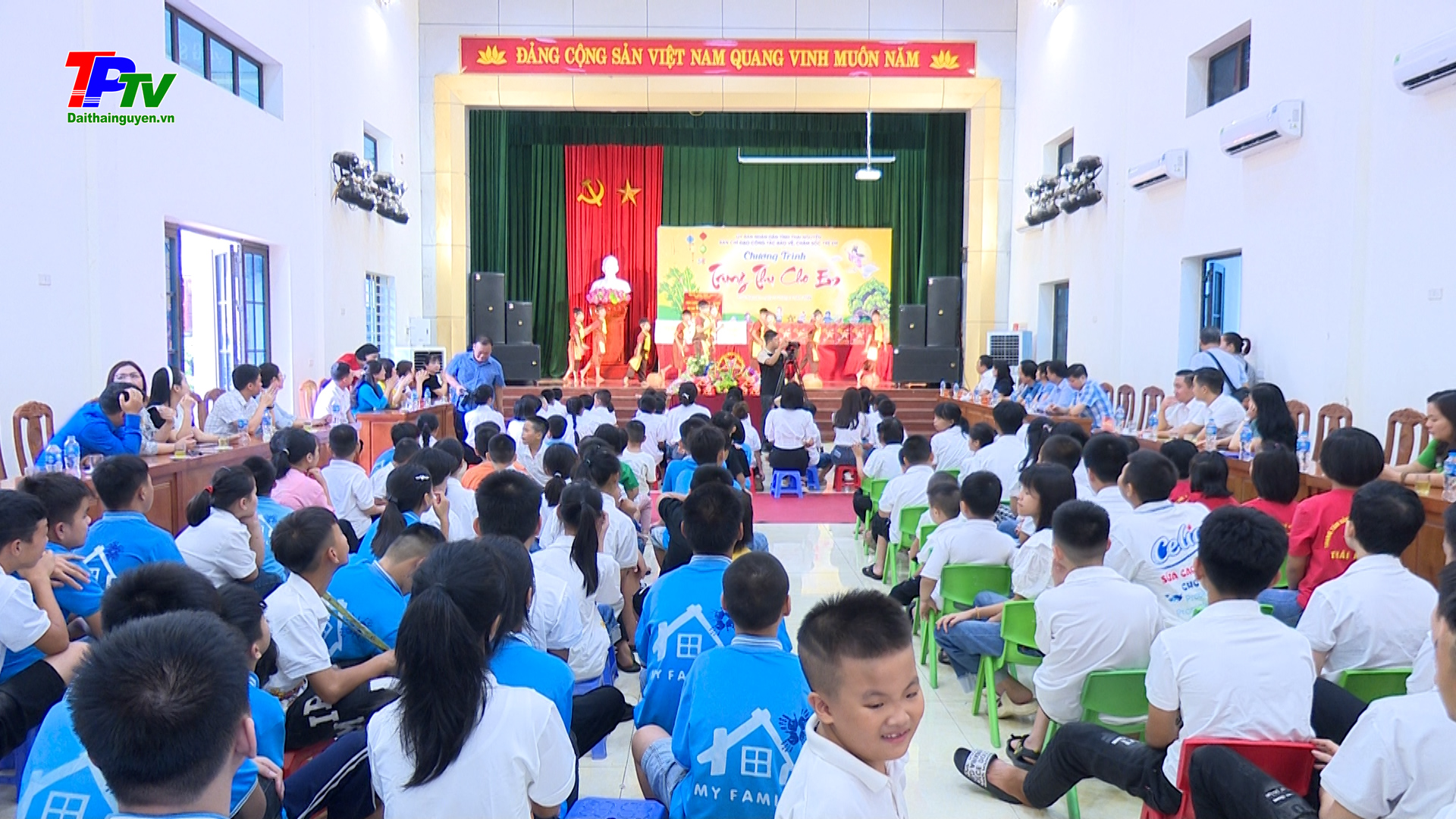 Thái Nguyên tổ chức tết Trung thu cho trẻ em có hoàn cảnh đặc biệt.