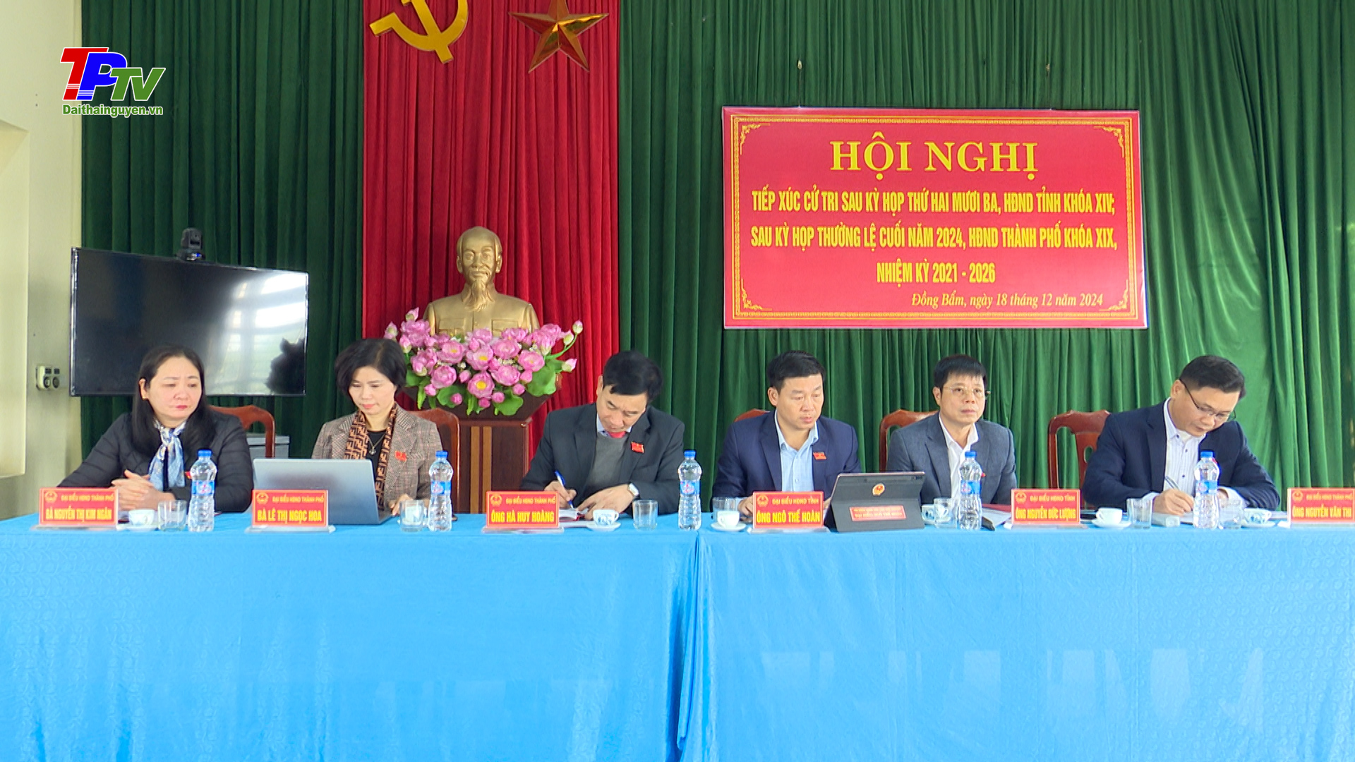 Đại biểu HĐND tỉnh, TP Thái Nguyên tiếp xúc cử tri phường Đồng Bẩm.