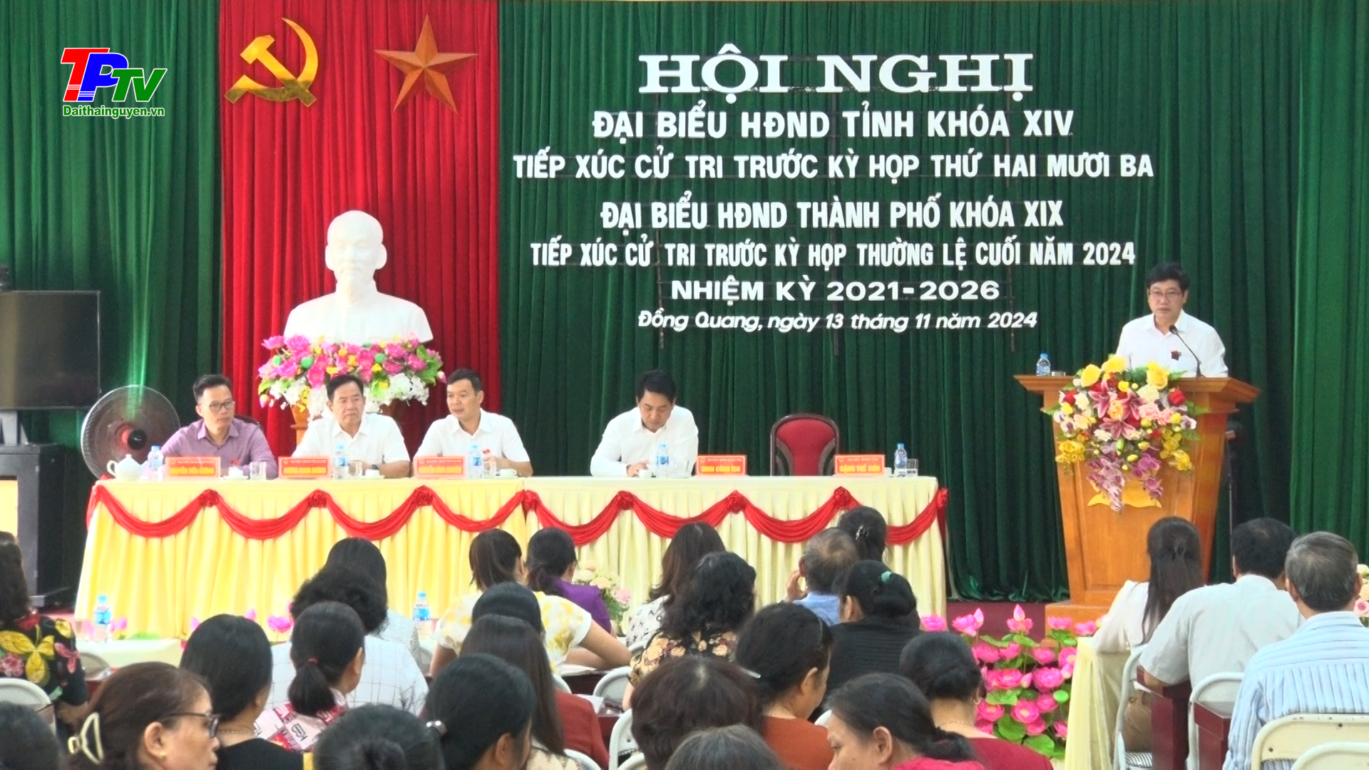 Đại biểu HĐND tỉnh và thành phố Thái Nguyên tiếp xúc cử tri phường Đồng Quang.