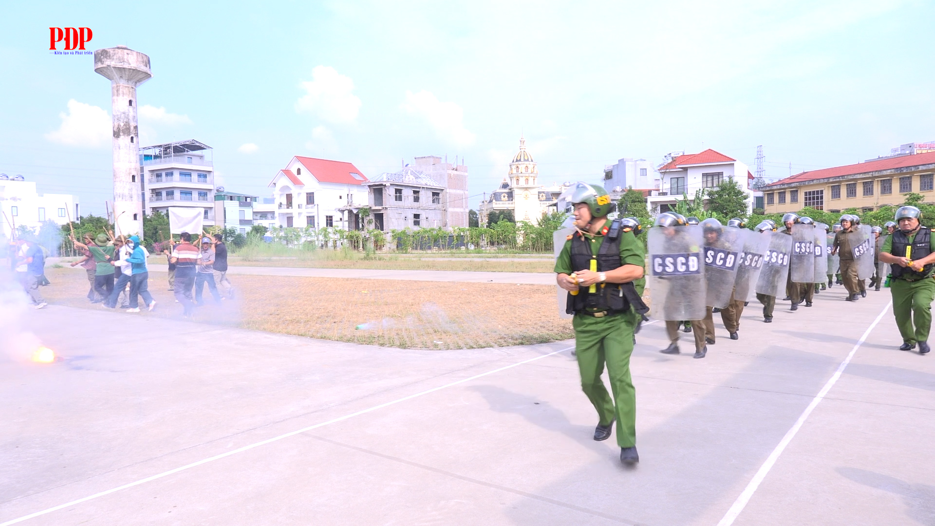 Phường Phan Đình Phùng tổng duyệt diễn tập thực binh xử trí tình huống A2 trong khu vực phòng thủ năm 2026