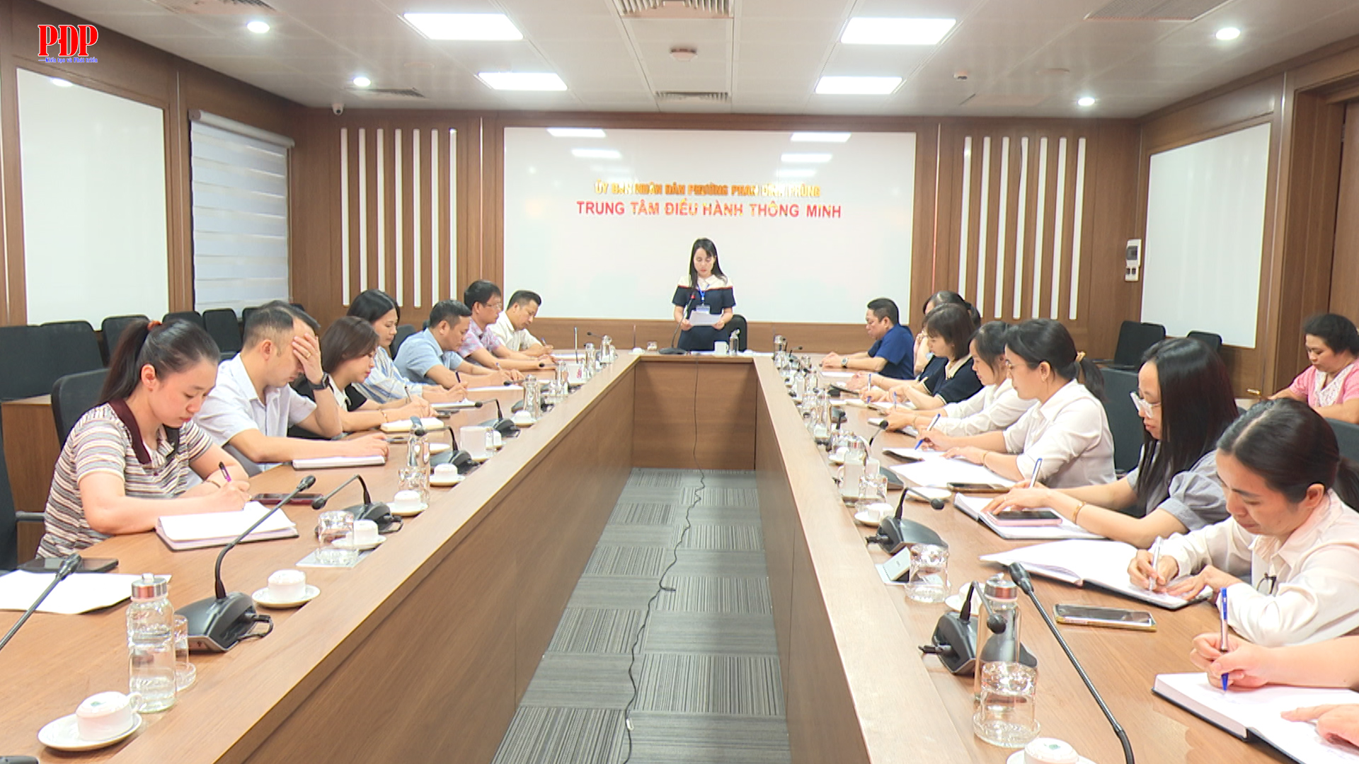 Chi bộ Văn phòng HĐND và UBND phường Phan Đình Phùng sinh hoạt thường kỳ tháng 10/2026