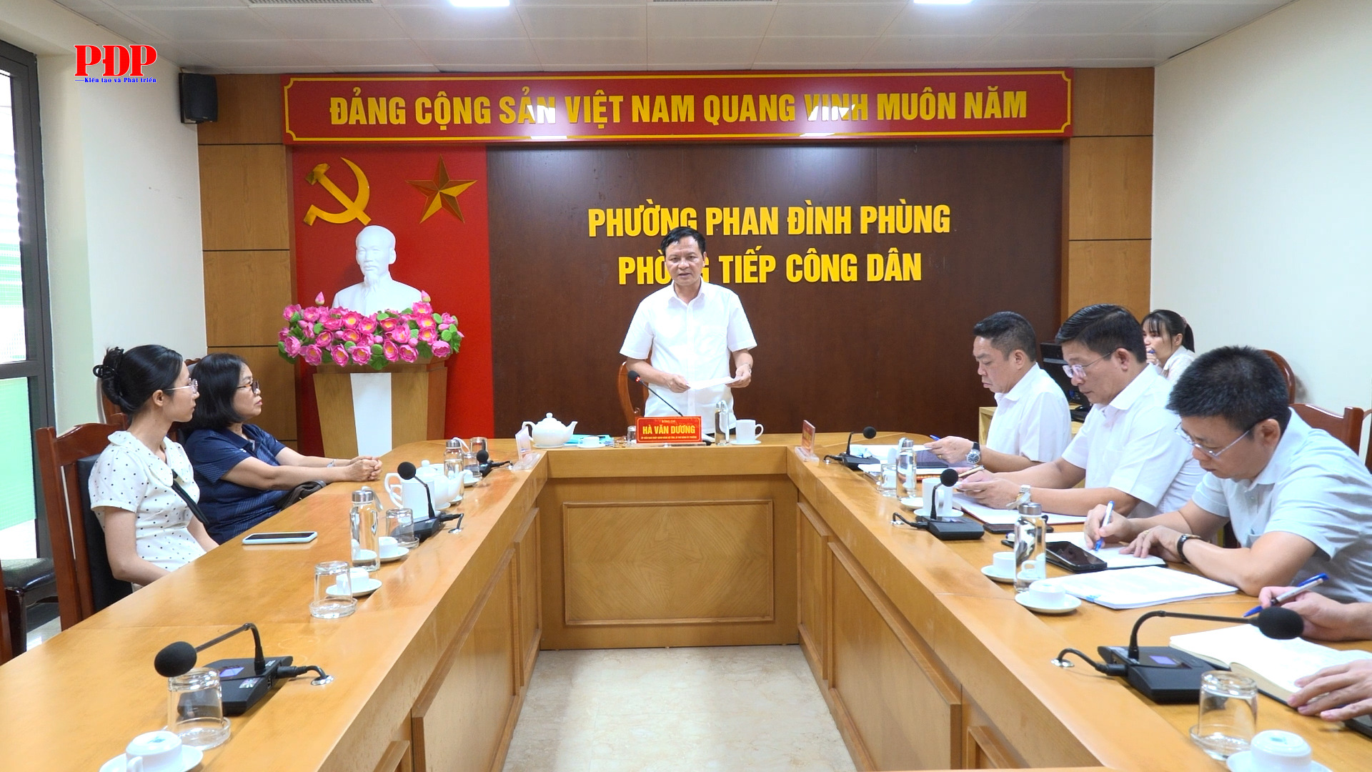 Đồng chí Bí thư Đảng ủy phường Phan Đình Phùng tiếp công dân định kỳ tháng 9/2026