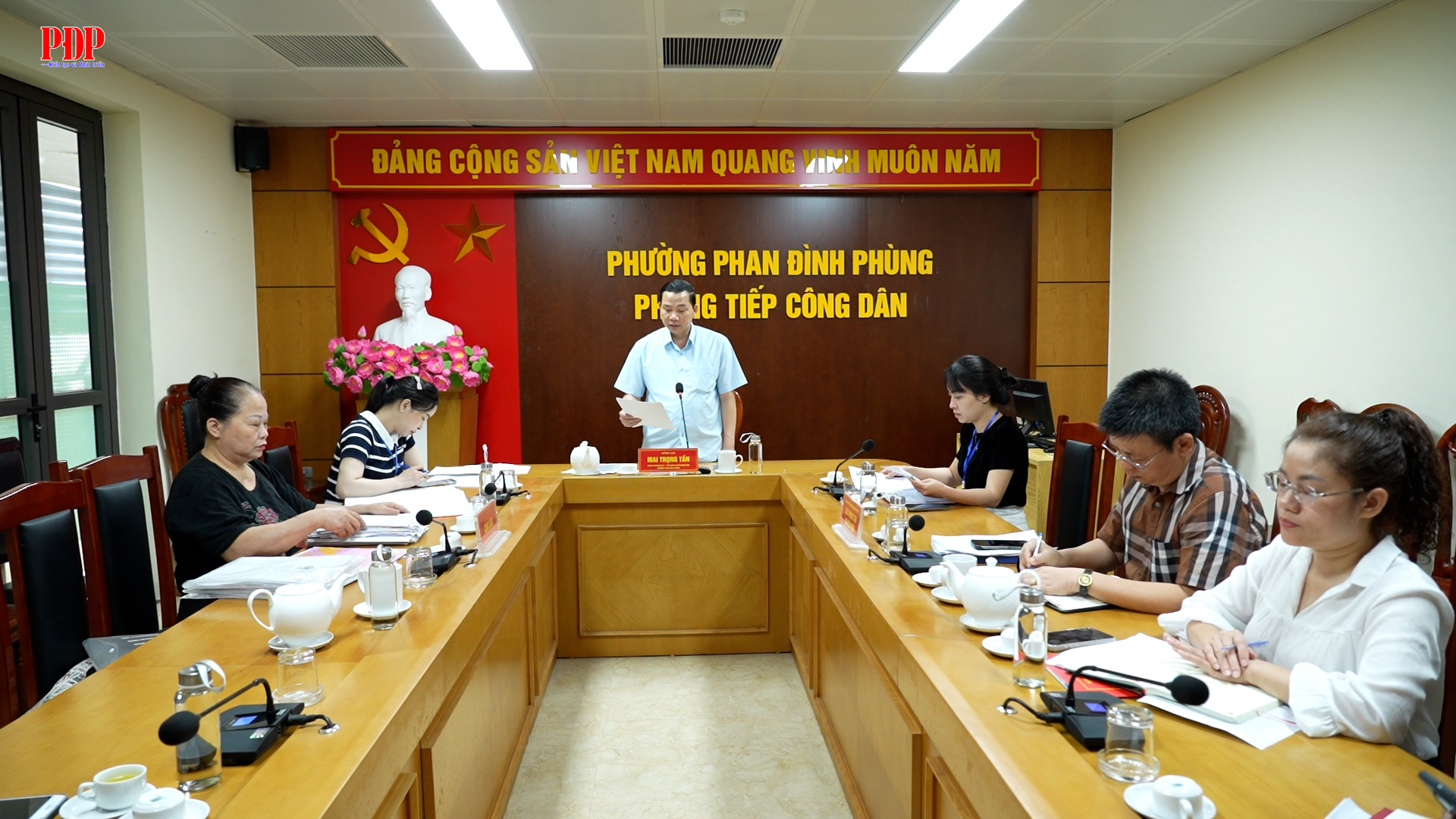 Đồng chí Chủ tịch UBND phường Phan Đình Phùng tiếp công dân định kỳ tháng 9/2026