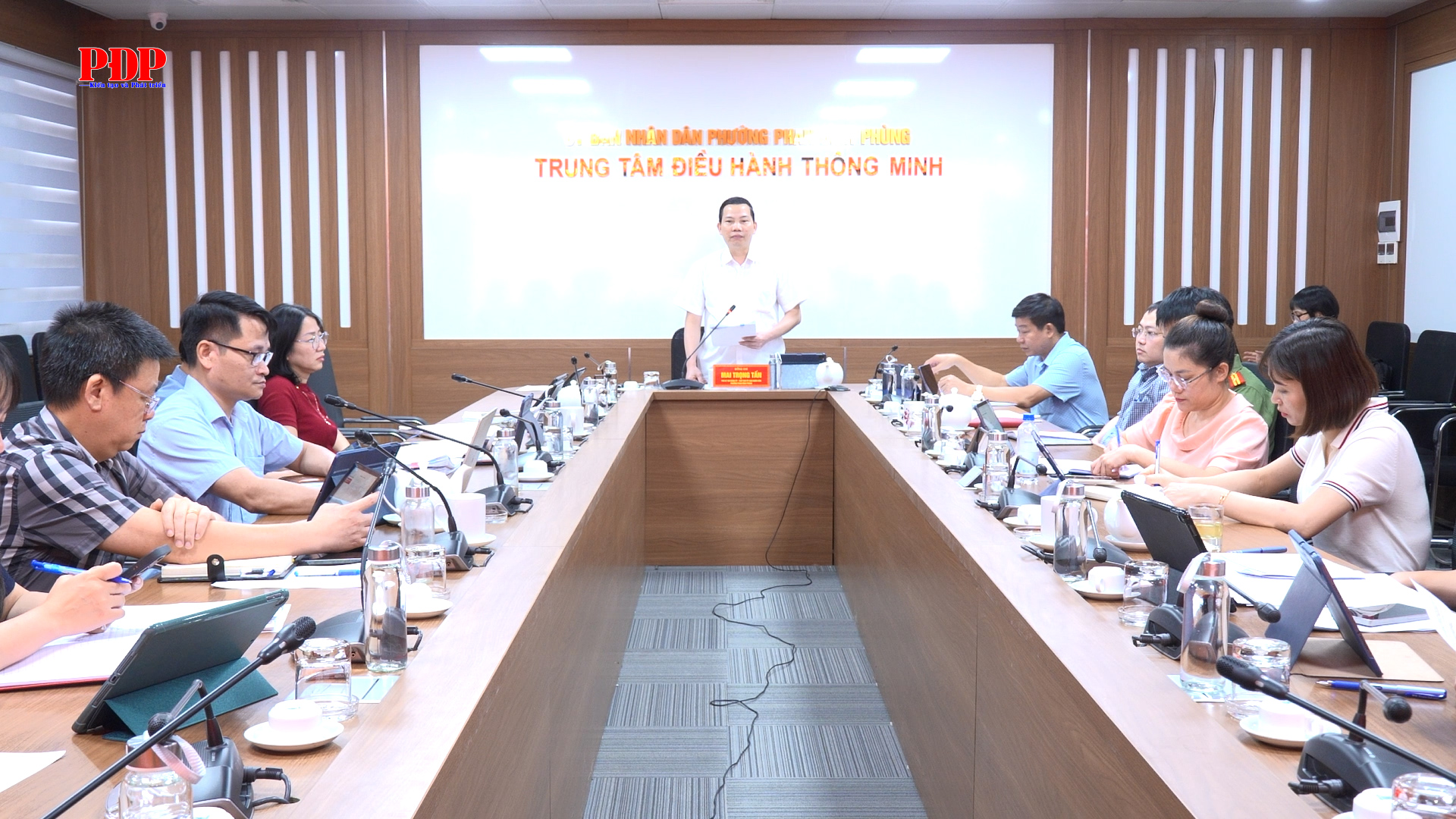 Giao ban Chủ tịch và các Phó Chủ tịch UBND phường Phan Đình Phùng: Đôn đốc tiến độ triển khai các nhiệm vụ trọng tâm.