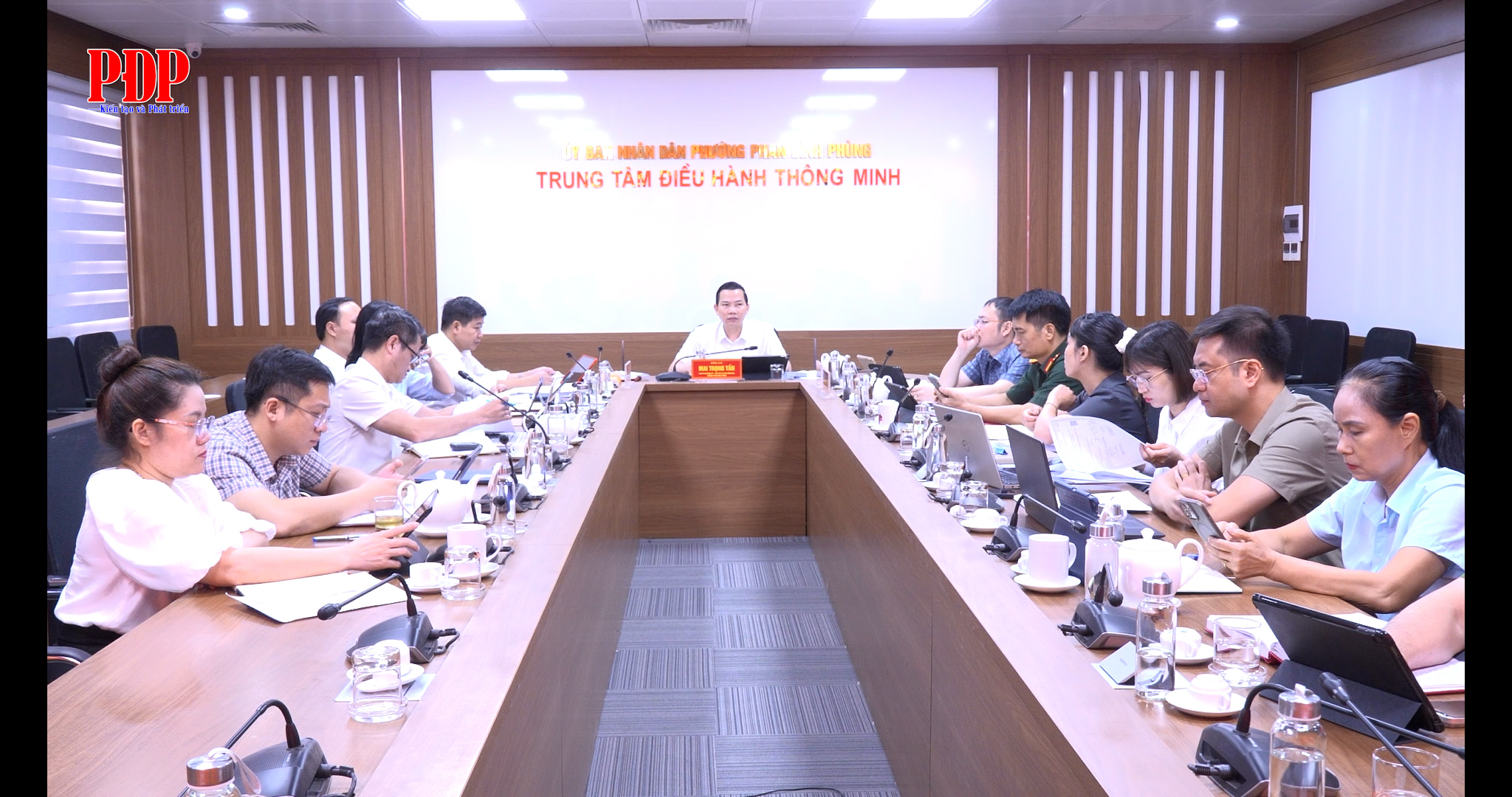 Hội nghị giao ban Chủ tịch, các Phó Chủ tịch UBND phường Phan Đình Phùng