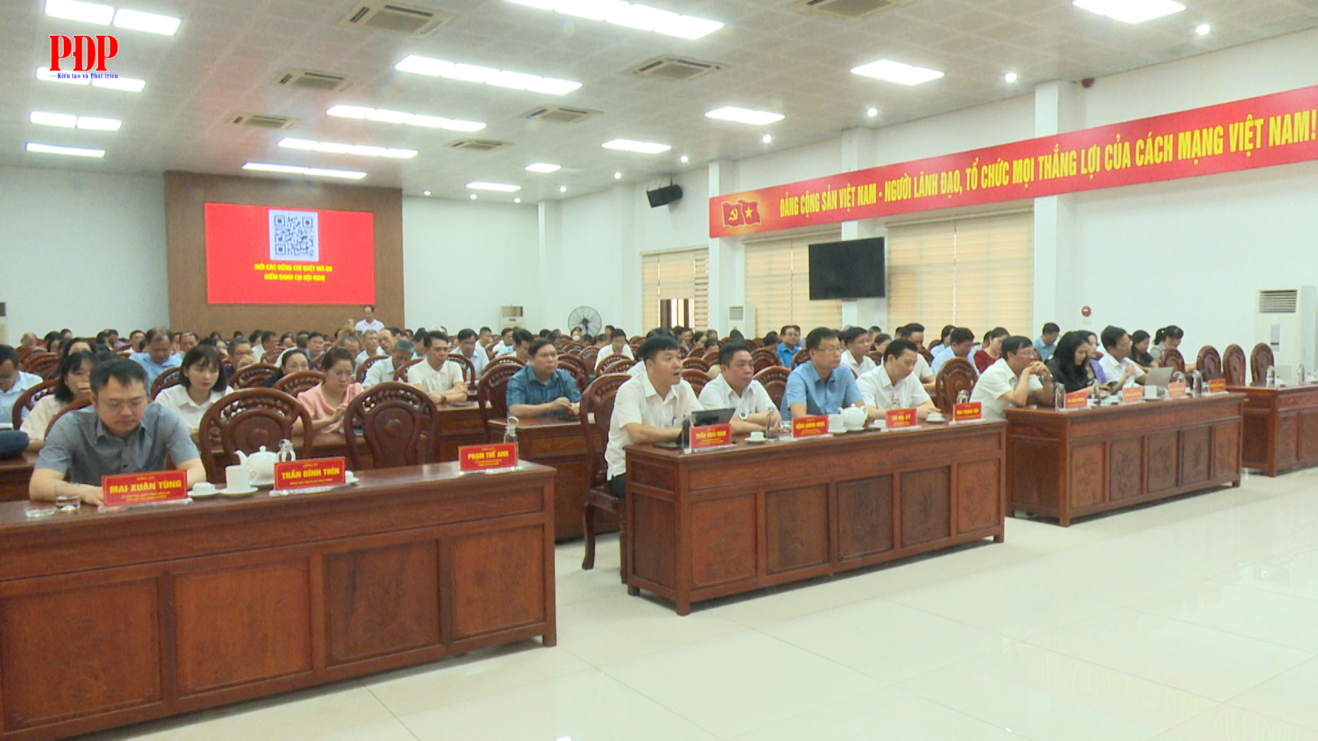 Hội nghị cấp tỉnh, quán triệt, triển khai thực hiện Nghị quyết Hội nghị lần thứ tư Ban Chấp hành Trung ương Đảng khóa XIV