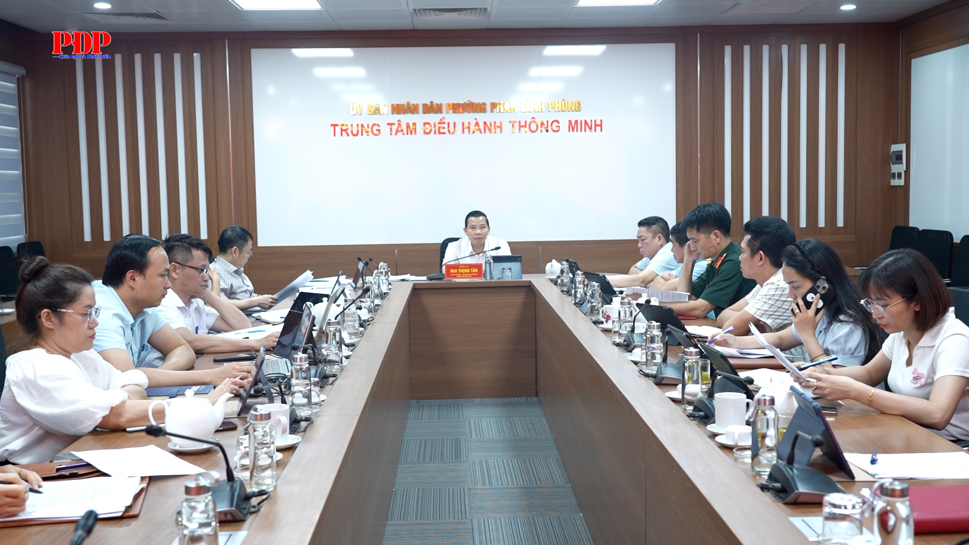 Hội nghị giao ban Chủ tịch và các Phó Chủ tịch UBND phường Phan Đình Phùng.