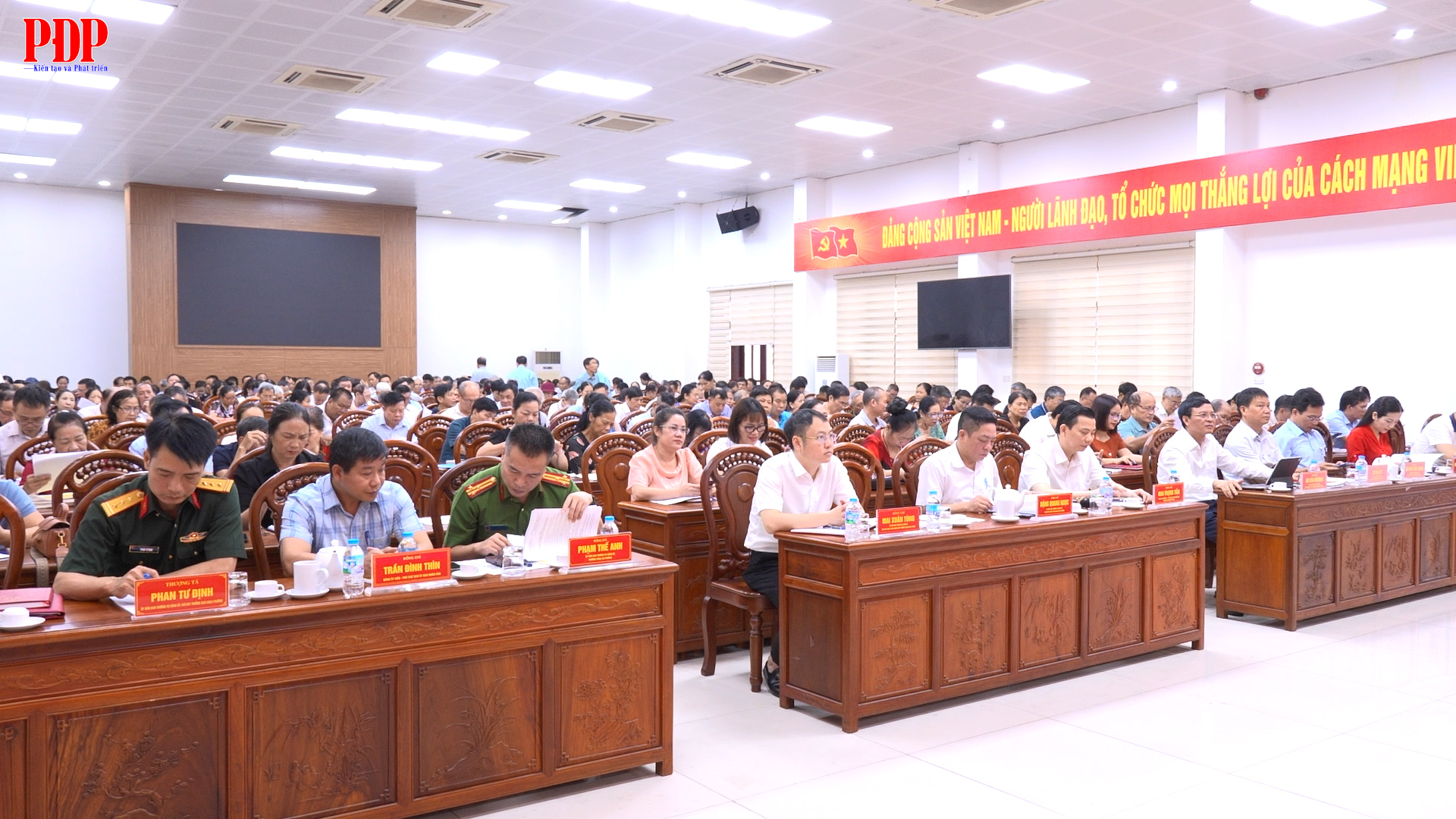 Hội nghị cán bộ chủ chốt quán triệt, triển khai nội dung sắp xếp, sáp nhập và đổi tên tổ dân phố trên địa bàn phường Phan Đình Phùng