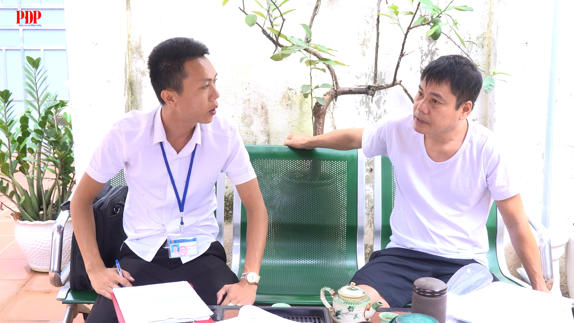 Kiếm tra, xác minh phản ánh về hàng rào quây tôn tại tổ dân phố 55, phường Phan Đình Phùng