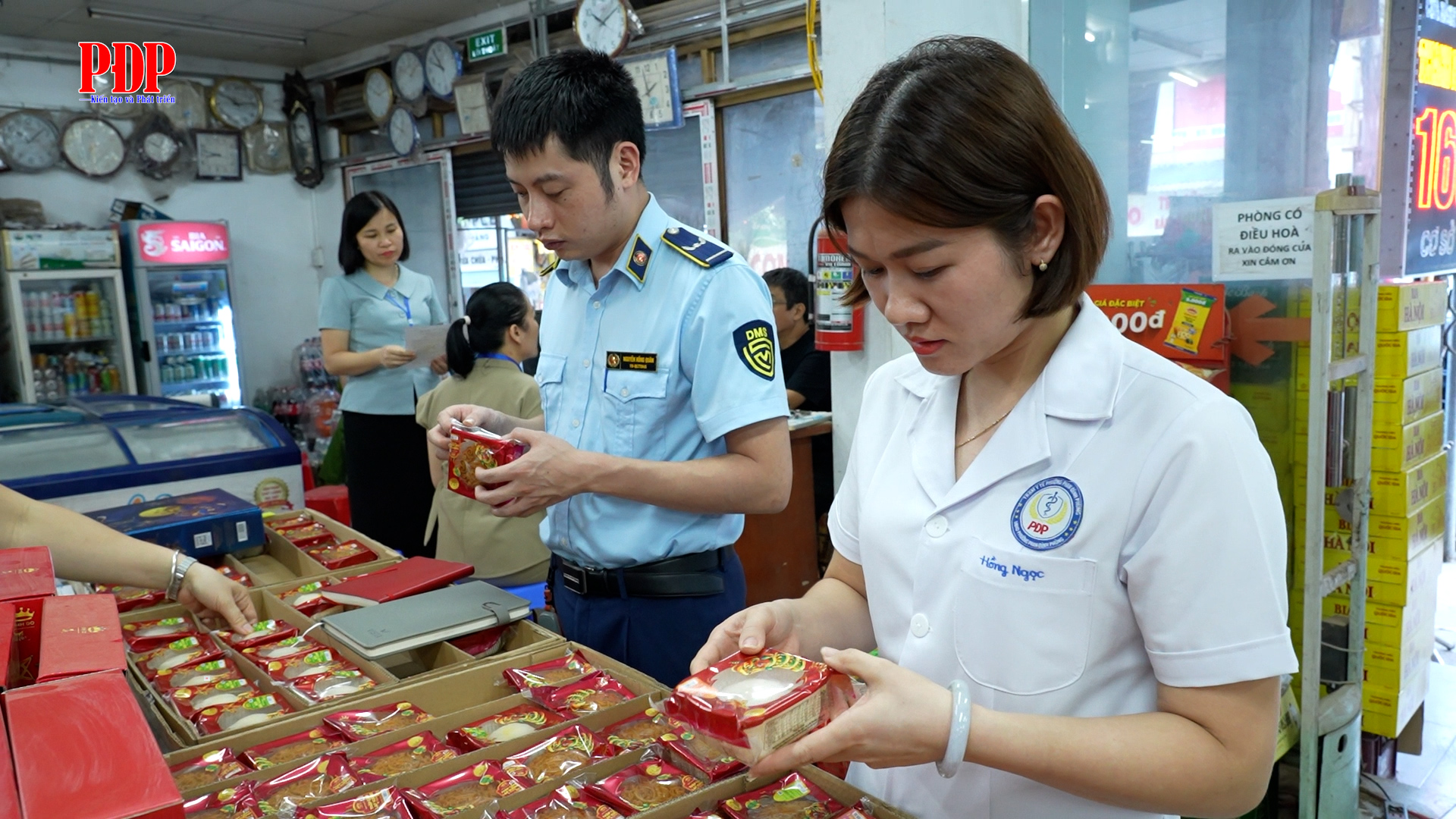 Kiểm tra công tác bảo đảm bảo an toàn thực phẩm nhân dịp Tết trung thu năm 2026.