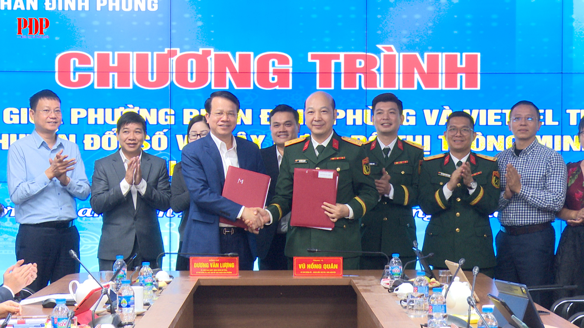 Phường Phan Đình Phùng ký kết hợp tác chuyển đổi số và xây dựng đô thị thông minh