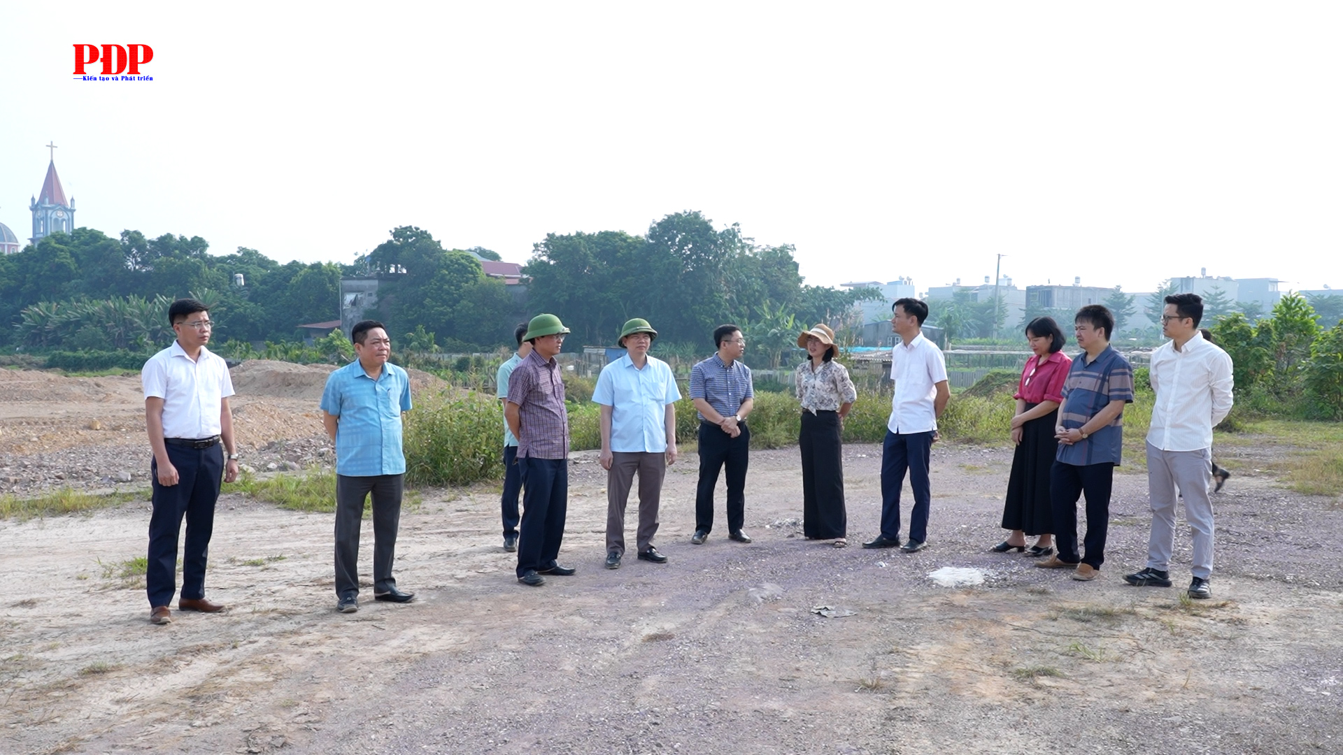Lãnh đạo phường Phan Đình Phùng kiểm tra thực tế một số công trình, dự án trên địa bàn.