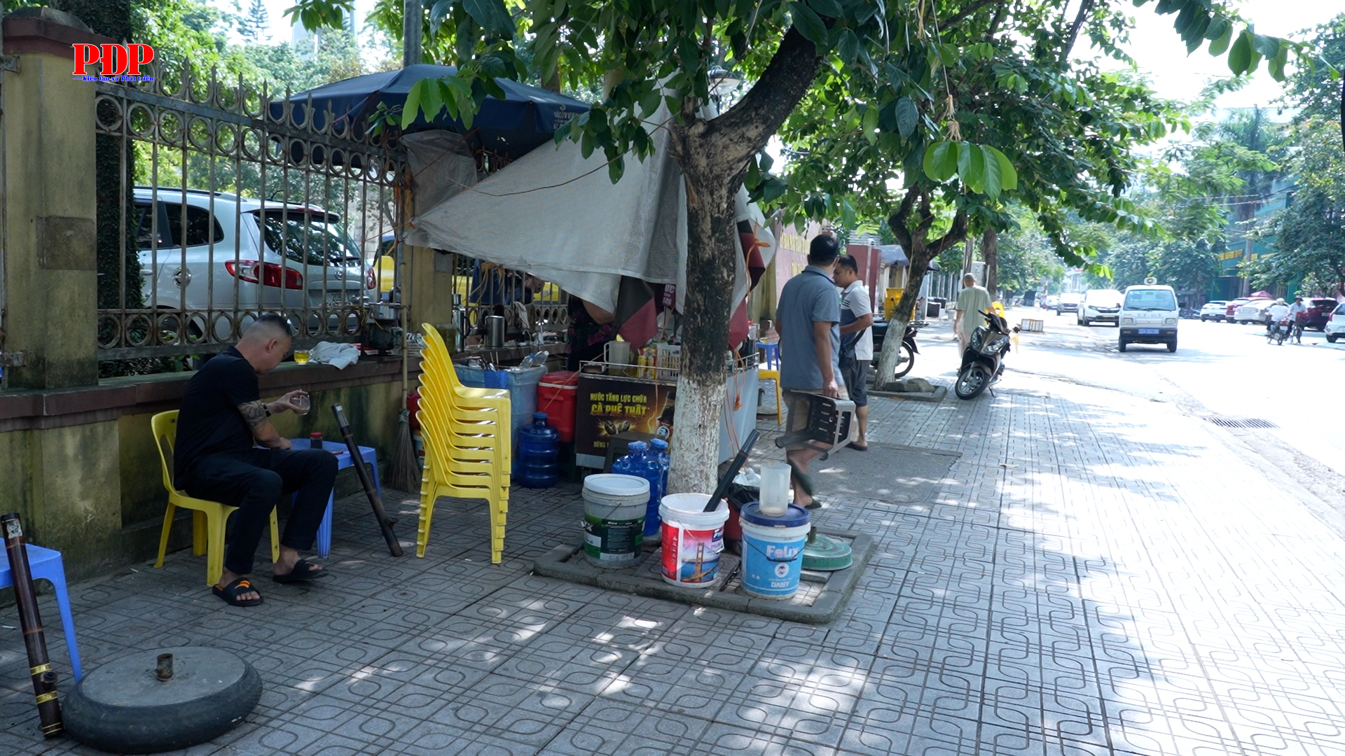 Phường Phan Đình Phùng: Triển khai thu phí sử dụng tạm thời lòng đường, vỉa hè