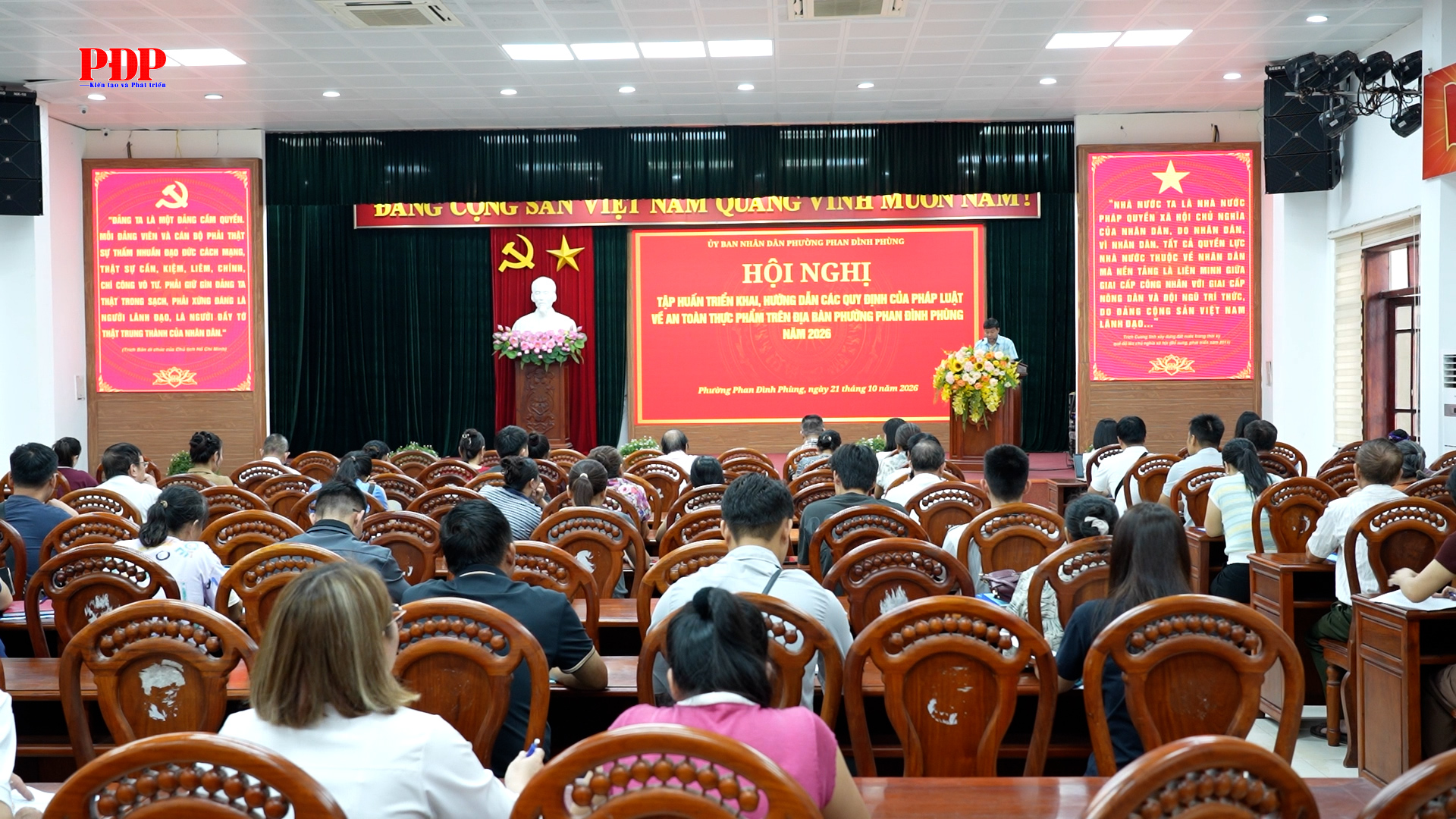 Phường Phan Đình Phùng tập huấn các quy định của pháp luật về an toàn thực phẩm năm 2026.