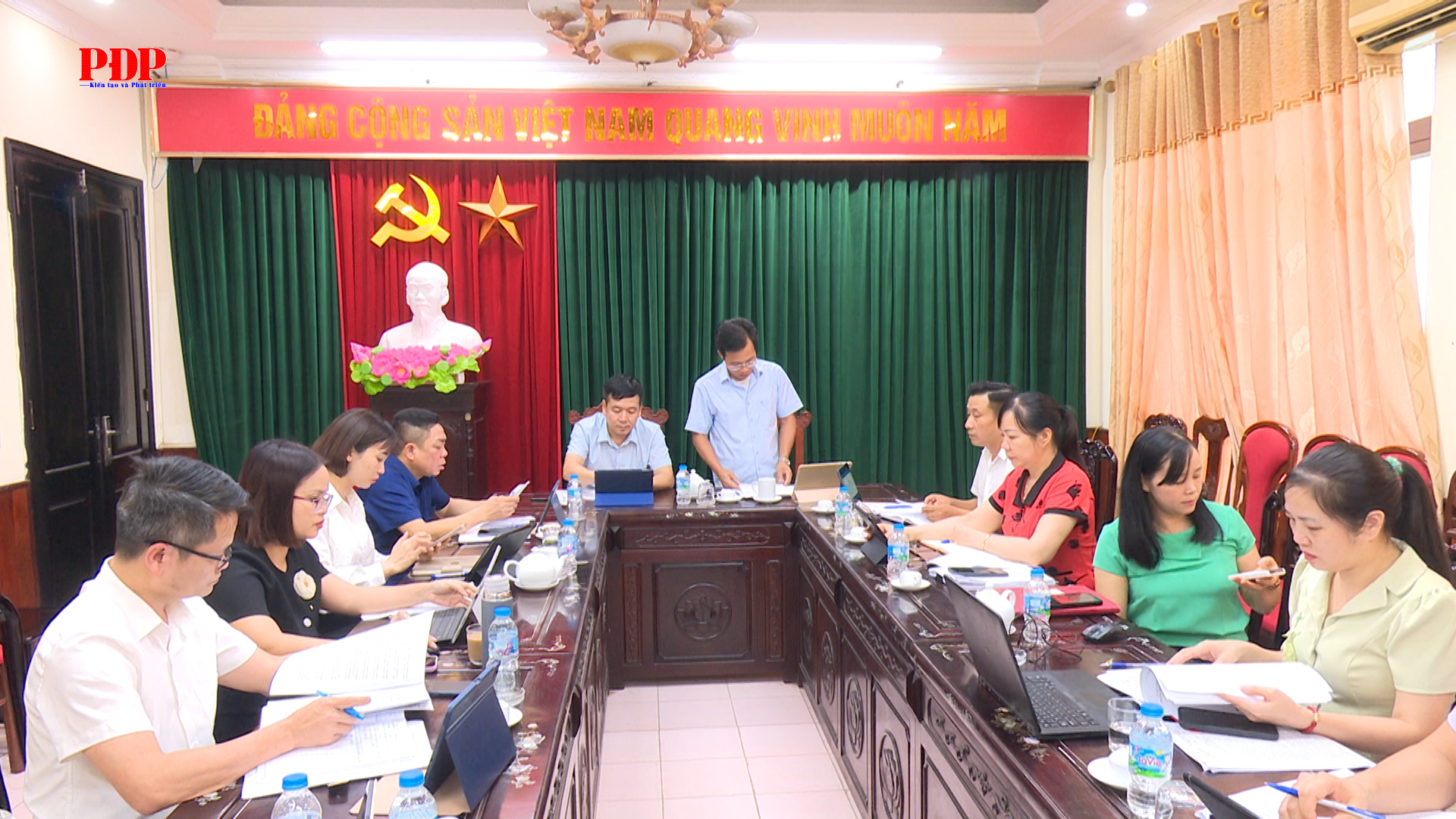 Thẩm tra các tài liệu phục vụ Kỳ họp thứ tư (Kỳ họp chuyên đề) HĐND phường Phan Đình Phùng