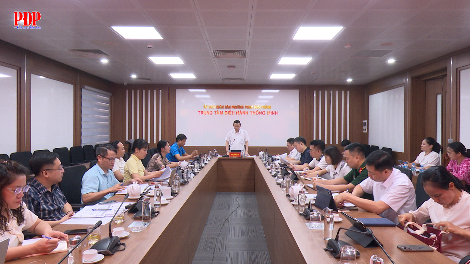 Phiên họp thường kỳ tháng 6 của UBND phường Phan Đình Phùng