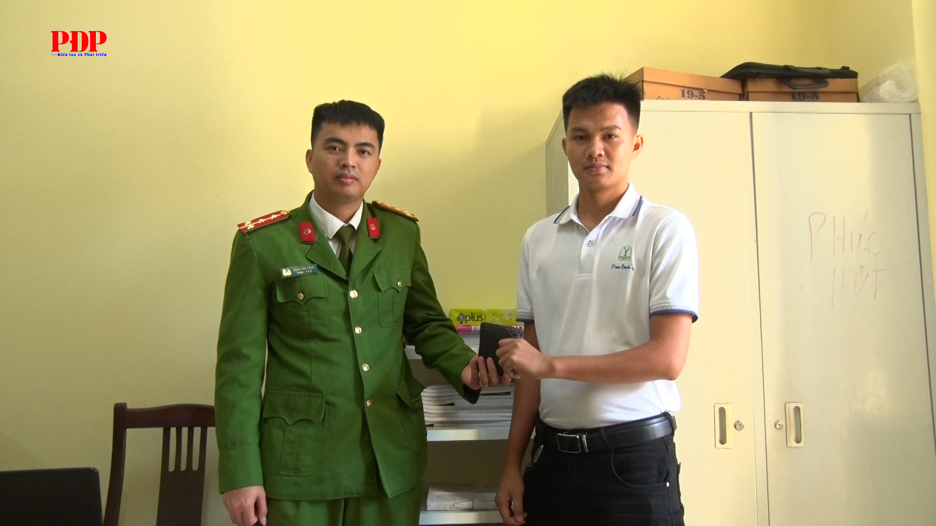 Trả lại tài sản đánh rơi cho người bị mất - Lan tỏa hành động đẹp.