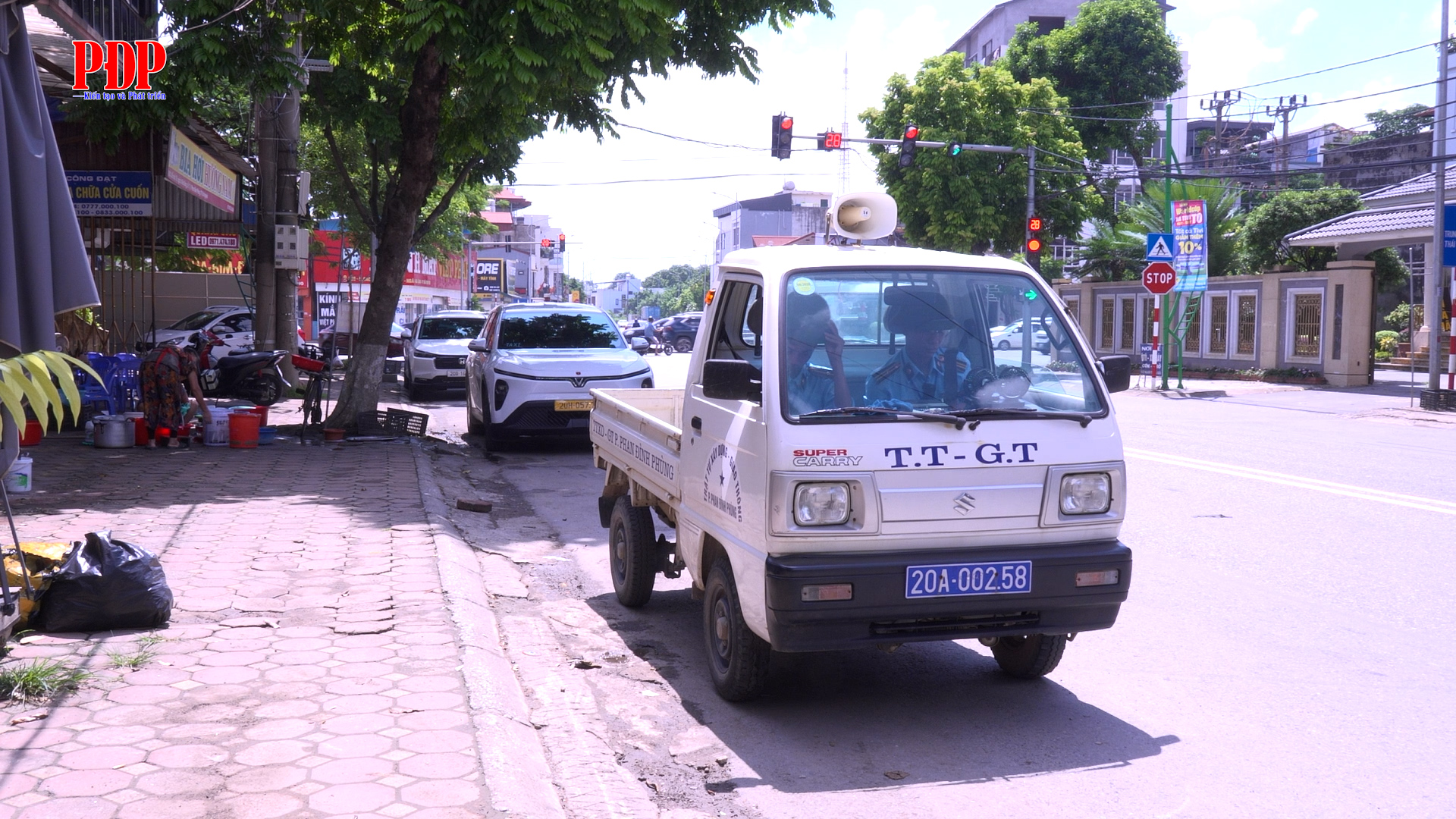 Phường Phan Đình Phùng: Tăng cường kiểm tra, xử lý trật tự mỹ quan đô thị