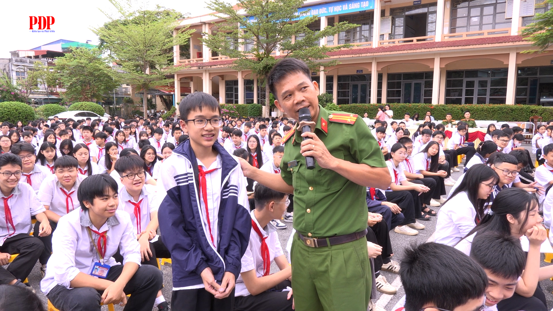Trang bị kiến thức, kỹ năng để học sinh nói không với ma túy