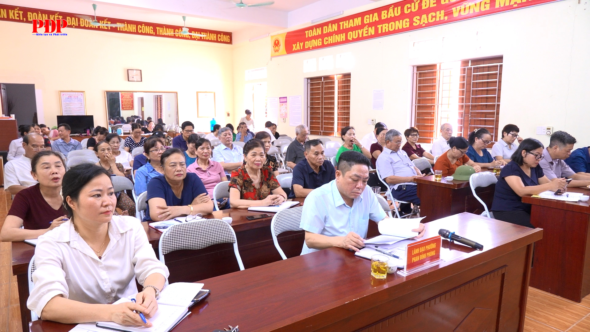 Đại biểu HĐND phường Phan Đình Phùng khóa XI, nhiệm kỳ 2026 - 2031 tiếp xúc cử tri tổ dân phố 54 đến 60