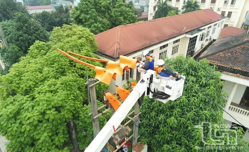 Áp dụng công nghệ để nâng cao chất lượng cung ứng điện