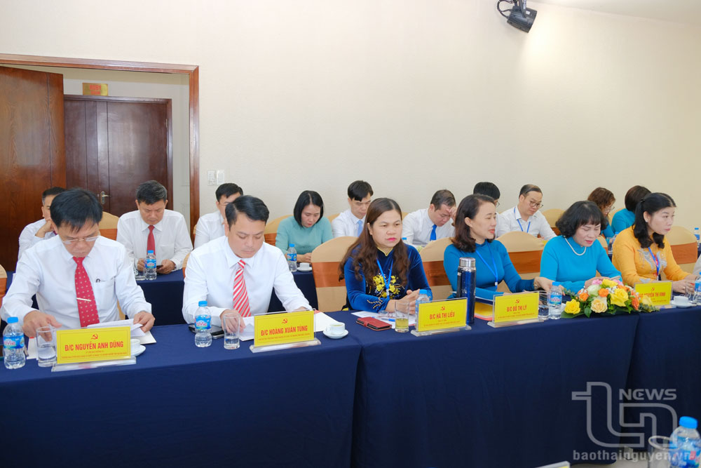 Tăng cường công tác xây dựng Đảng gắn với học tập và làm theo Bác