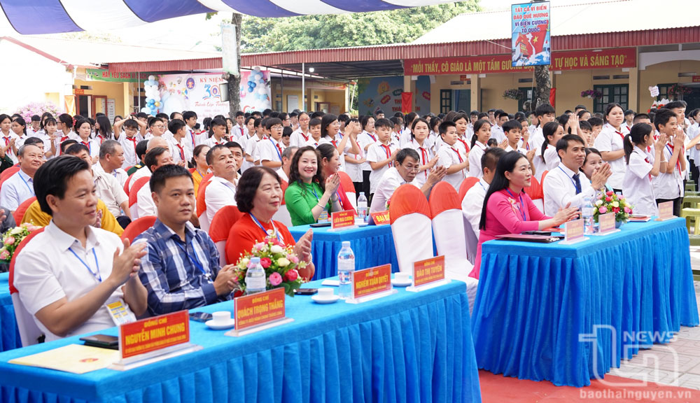Trường THCS Chùa Hang 1 kỷ niệm 30 năm thành lập