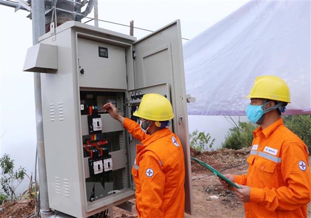 Lai Châu: Người dân Nà Tăm vỡ òa niềm vui khi điện về bản