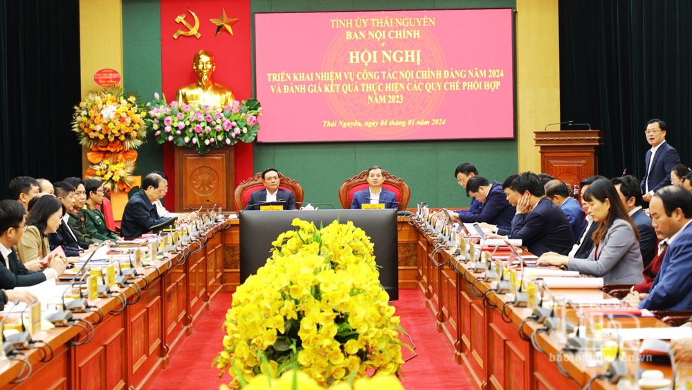Tiếp tục đẩy mạnh công tác phòng chống tham nhũng, tiêu cực và cải cách tư pháp