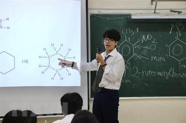 Năm học 2023-2024: Giáo dục phổ thông vượt khó để bứt tốc